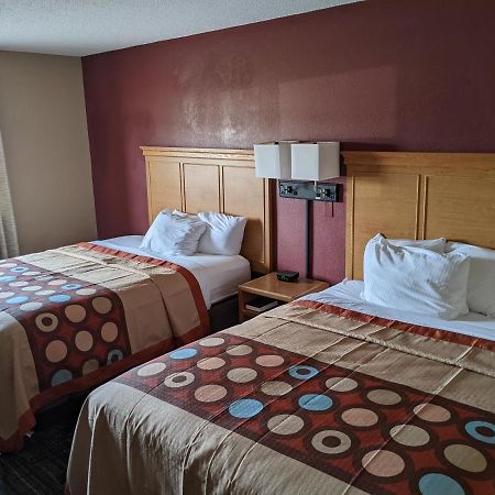 Hotel Super 8 By Wyndham Baxter/Brainerd Area Esterno foto