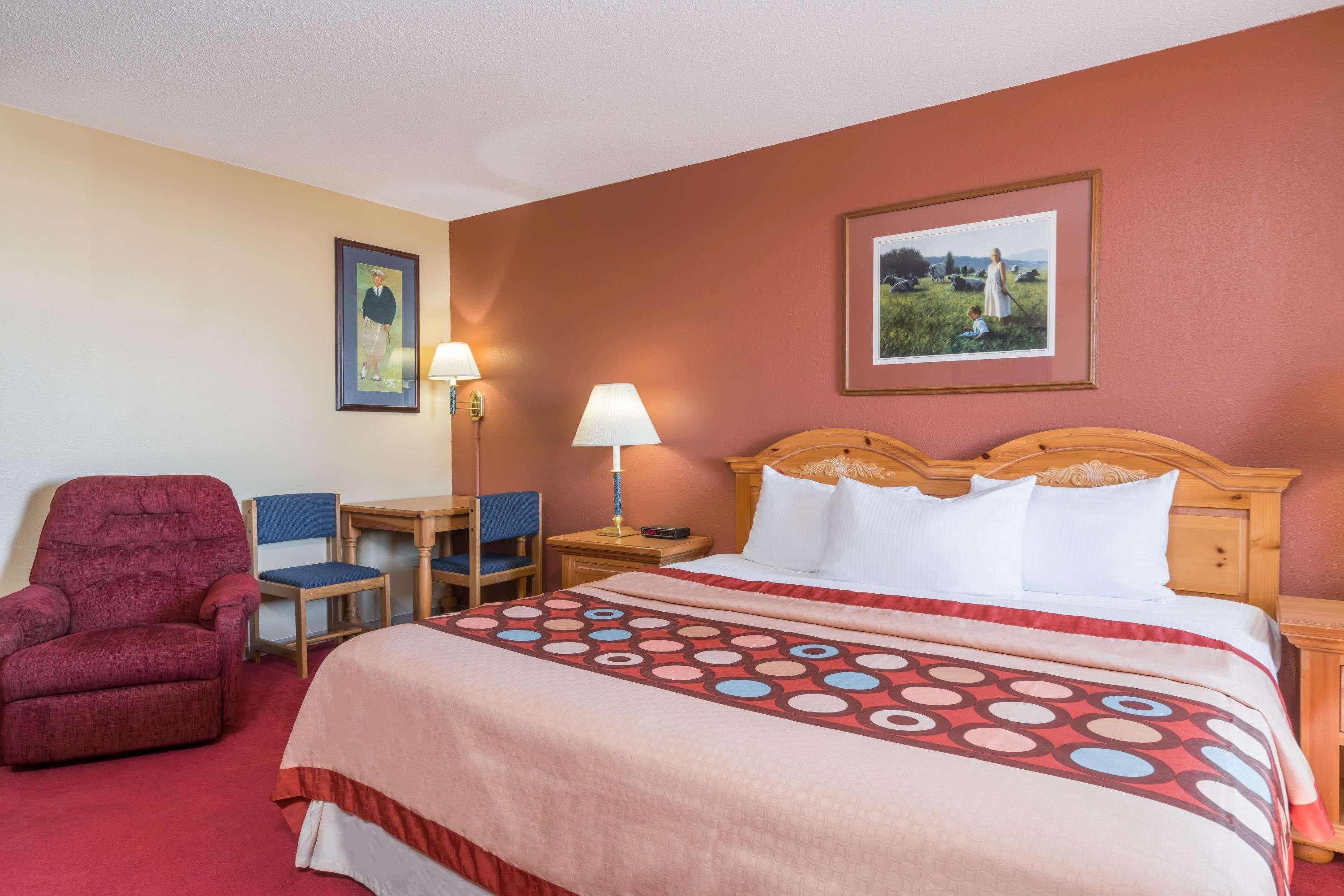 Hotel Super 8 By Wyndham Baxter/Brainerd Area Esterno foto